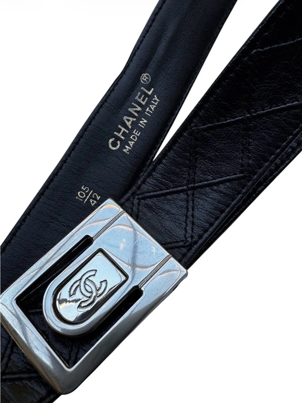 Chanel VTG Diamond Quilted Leather CC Silver Buckle 32” UNISEX